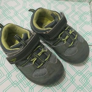 Toddler shoes